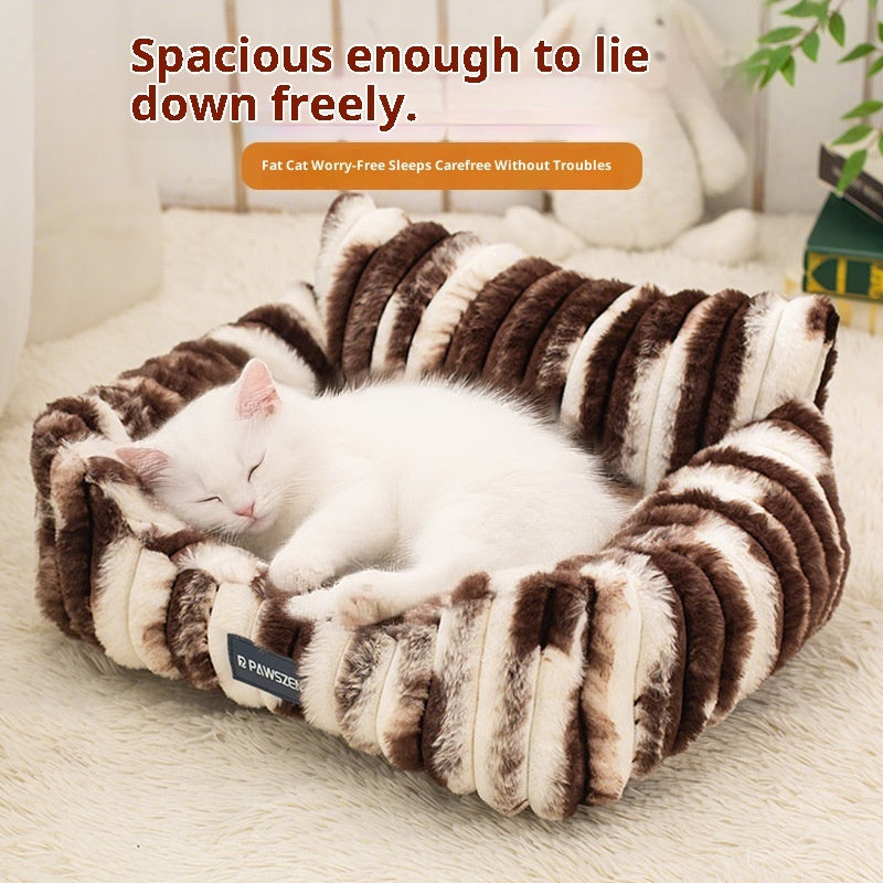 Plush Comfort Sofa Bed for Large Pets